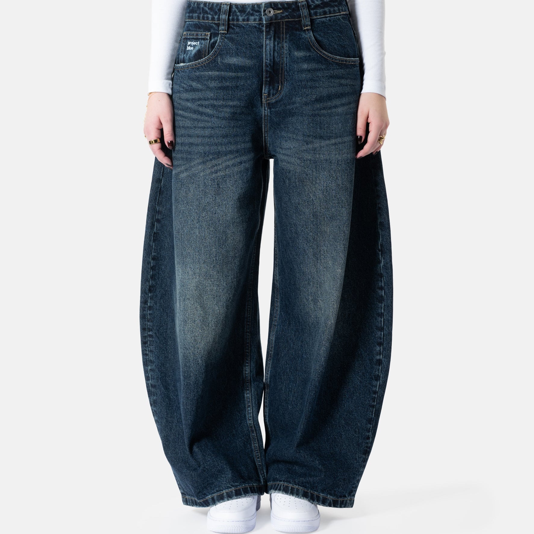 WOMEN DENIMS